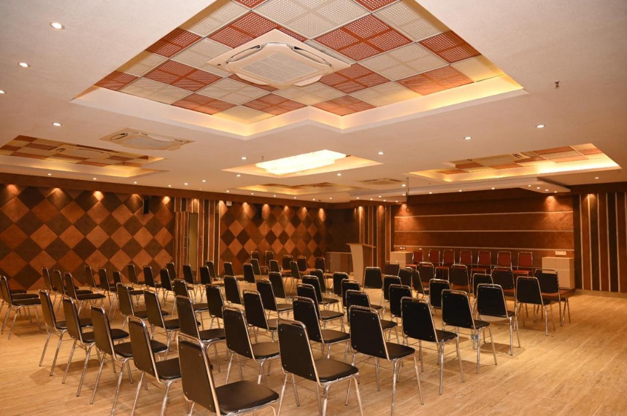 Hotel Mannat International 디가 외부 사진
