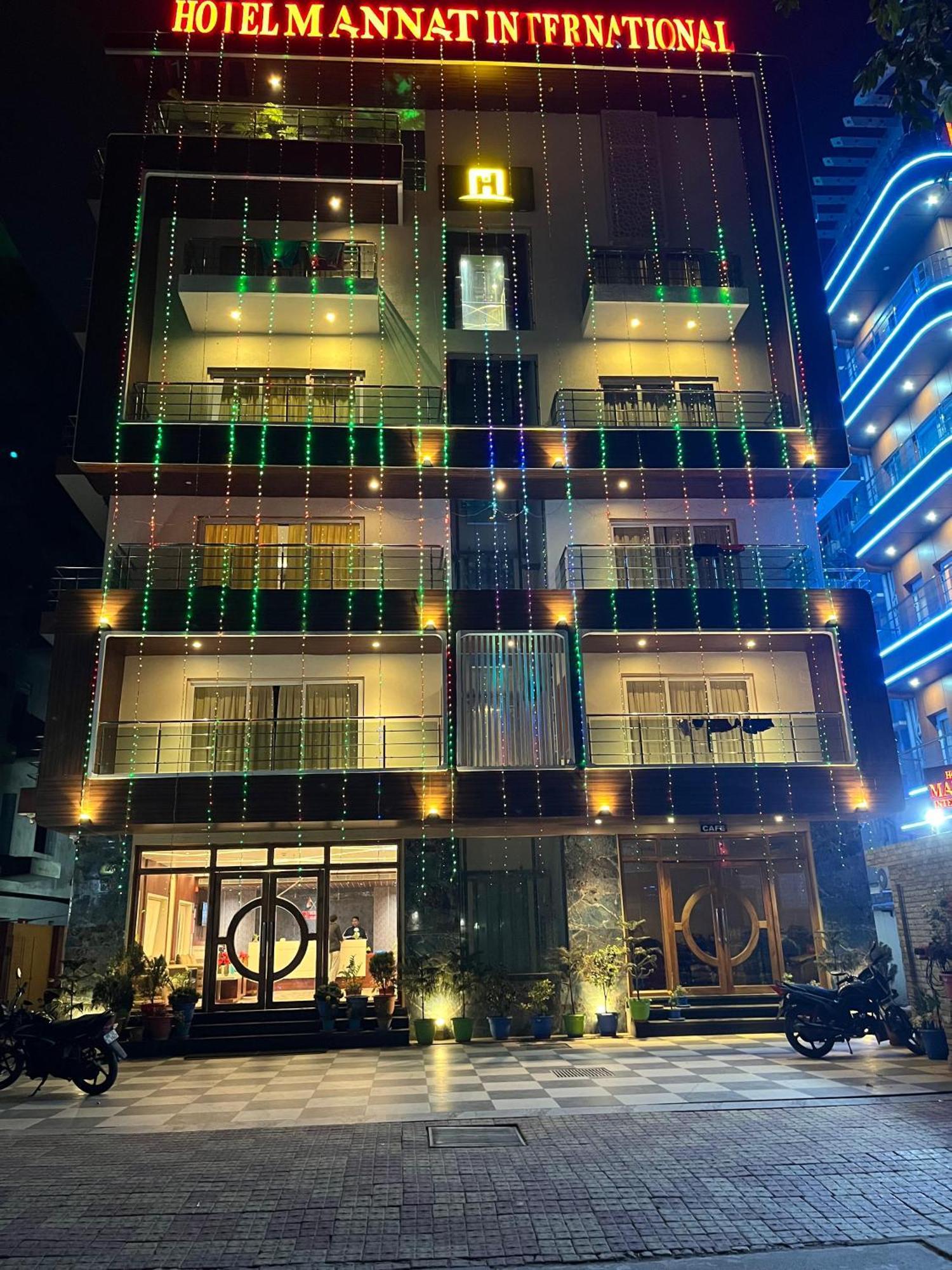 Hotel Mannat International 디가 외부 사진